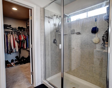 205 Driftwood Ln - Photo Thumbnail 26