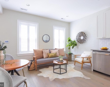 3921 Fulton Street Nw - Photo Thumbnail 2