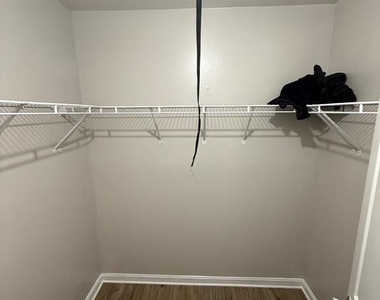 3105 Naylor Road Se - Photo Thumbnail 4