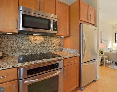 5201 Wisconsin Avenue Nw - Photo Thumbnail 13