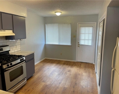 105 Meteor Dr - Photo Thumbnail 7
