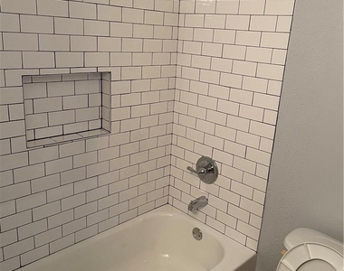 105 Meteor Dr - Photo Thumbnail 5