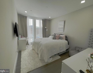 1028 Bladensburg Road Ne - Photo Thumbnail 15