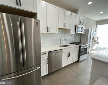 1028 Bladensburg Road Ne - Photo Thumbnail 9