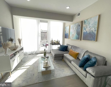 1028 Bladensburg Road Ne - Photo Thumbnail 7