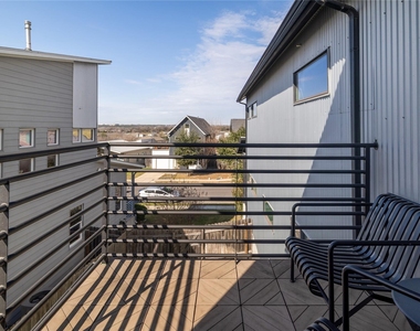 6021 Seville Dr - Photo Thumbnail 25
