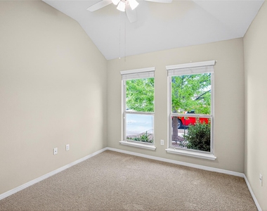 15102 Walcott Dr - Photo Thumbnail 4