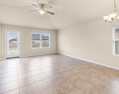 19308 Stokes Ln - Photo Thumbnail 4