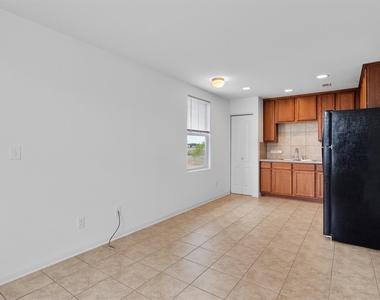1629 Arbor Knot Dr - Photo Thumbnail 5