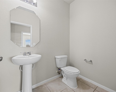 3103 Crystal Bend Dr - Photo Thumbnail 7