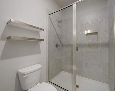 305 Bolivar Way - Photo Thumbnail 25