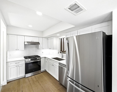 6202 Laurel Valley Dr - Photo Thumbnail 10