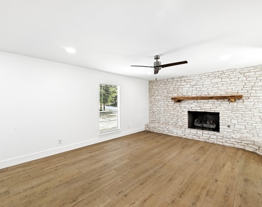 6202 Laurel Valley Dr - Photo Thumbnail 2