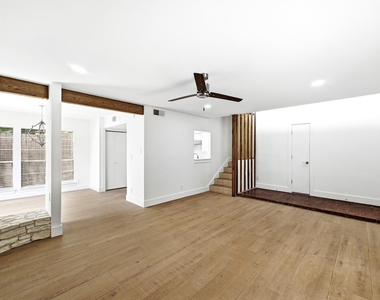 6202 Laurel Valley Dr - Photo Thumbnail 3