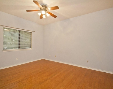 8200 Neely Dr - Photo Thumbnail 9