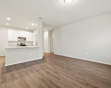 3209 Ridge Pl - Photo Thumbnail 9