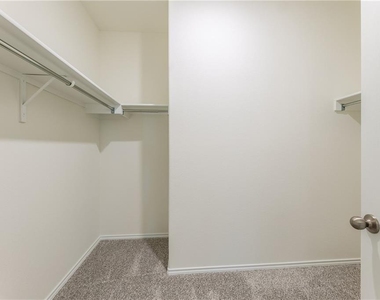 125 Drifter Ln - Photo Thumbnail 9