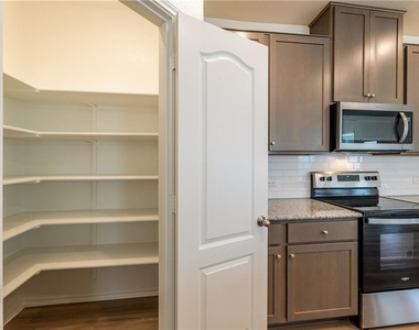 125 Drifter Ln - Photo Thumbnail 6