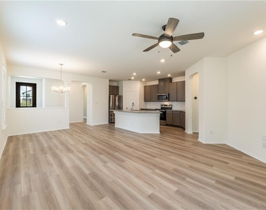 125 Drifter Ln - Photo Thumbnail 3