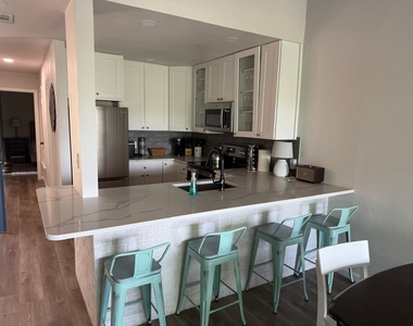 539 Venture Blvd S - Photo Thumbnail 8