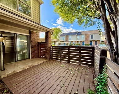 2018 W Rundberg Ln - Photo Thumbnail 6