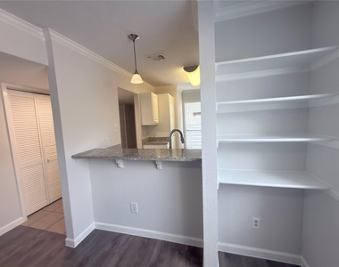 2018 W Rundberg Ln - Photo Thumbnail 13