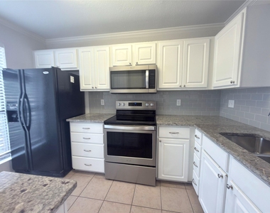 2018 W Rundberg Ln - Photo Thumbnail 12