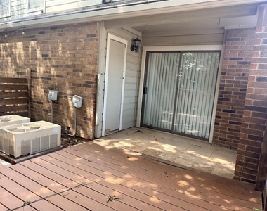 2018 W Rundberg Ln - Photo Thumbnail 19