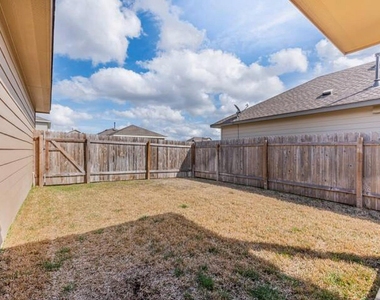 106 Alford St - Photo Thumbnail 20