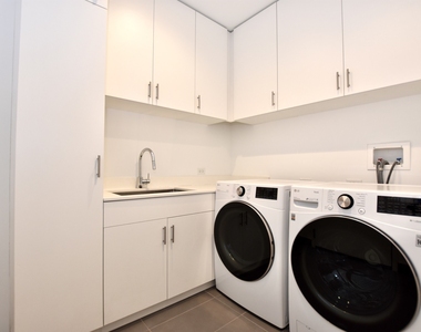 60 E Randolph Street - Photo Thumbnail 23