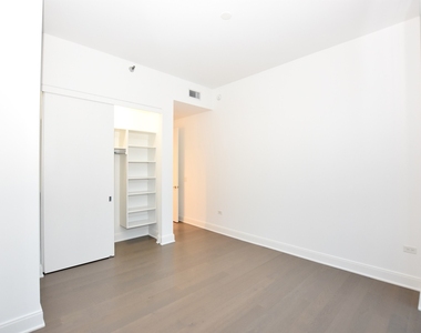 60 E Randolph Street - Photo Thumbnail 27