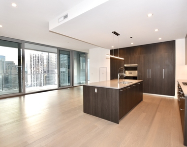 60 E Randolph Street - Photo Thumbnail 6