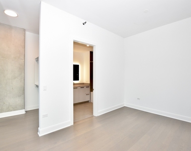 60 E Randolph Street - Photo Thumbnail 16