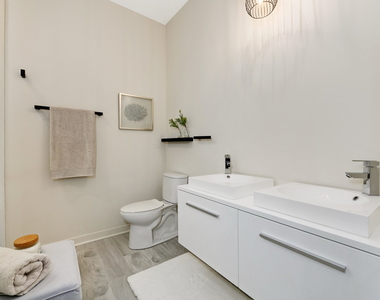 790 E Irving Park Road - Photo Thumbnail 11