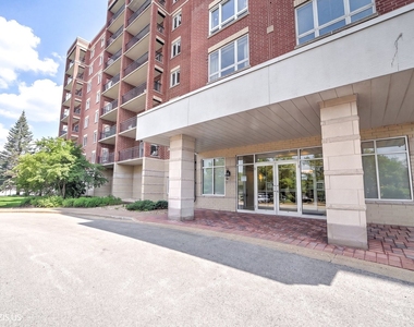 5555 N Cumberland Avenue - Photo Thumbnail 3