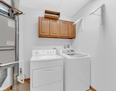 5555 N Cumberland Avenue - Photo Thumbnail 18