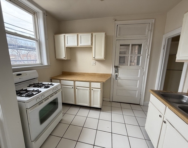 2142 Gunderson Avenue - Photo Thumbnail 2