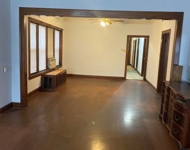 10214 S State Street - Photo Thumbnail 1