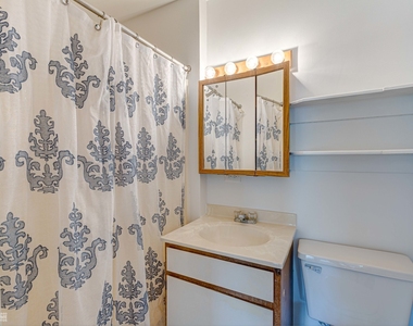 439 Berkshire Drive - Photo Thumbnail 13