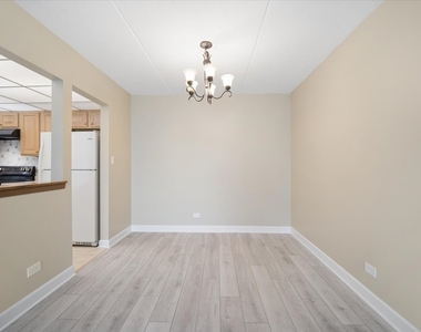 475 Plum Creek Drive - Photo Thumbnail 5