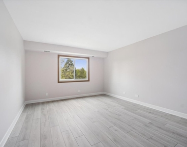 475 Plum Creek Drive - Photo Thumbnail 9