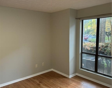 1413 Tuxworth Circle - Photo Thumbnail 6