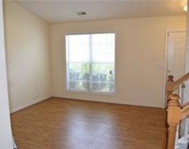 8973 Jimmy Lee Circle - Photo Thumbnail 1