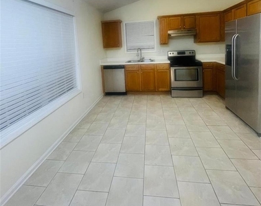 8973 Jimmy Lee Circle - Photo Thumbnail 4