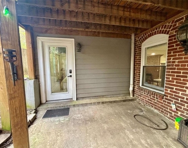 685 Argonne Avenue - Photo Thumbnail 1