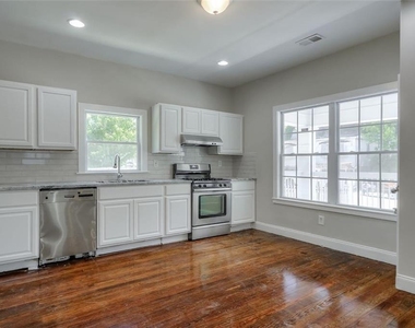 679 Jones Avenue Nw - Photo Thumbnail 5