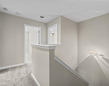 2680 Pine Tree Road Ne - Photo Thumbnail 18