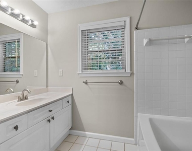 2680 Pine Tree Road Ne - Photo Thumbnail 23