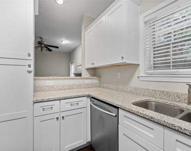 2680 Pine Tree Road Ne - Photo Thumbnail 13