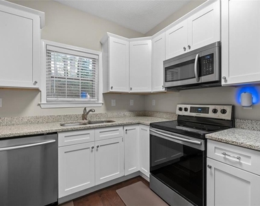 2680 Pine Tree Road Ne - Photo Thumbnail 11